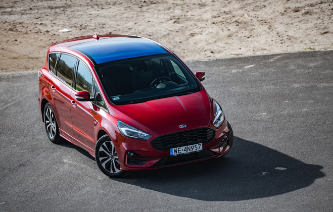 Ford S-MAX - Roomy, functional, economical and dynamic