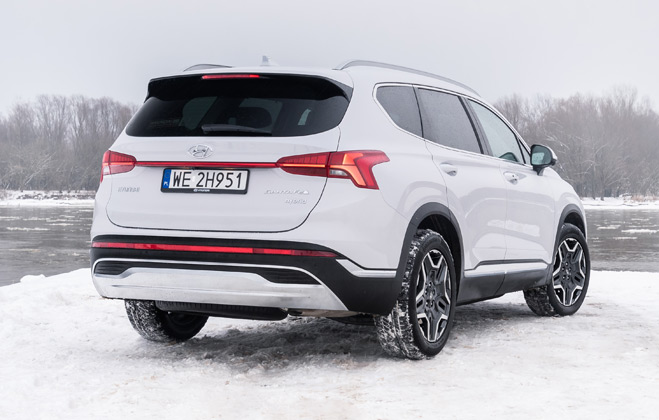 Hyundai SANTA FE with updated offer for 2022