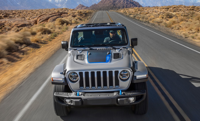 Начались заказы на новый гибрид Jeep Wrangler 4xe Plug-in Hybrid.
