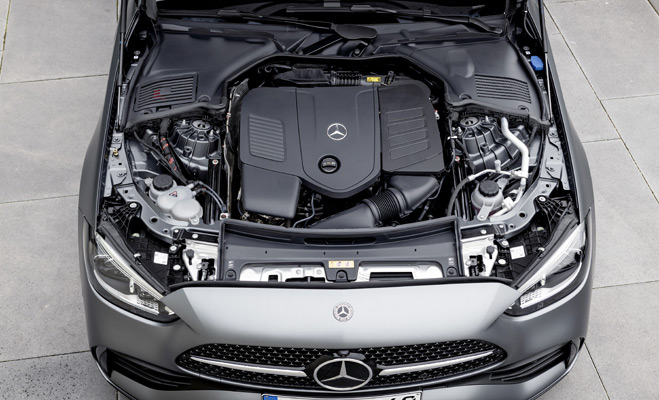 New C-Class: electrified powertrains and plug-in hybrids with a range of around 100 km.