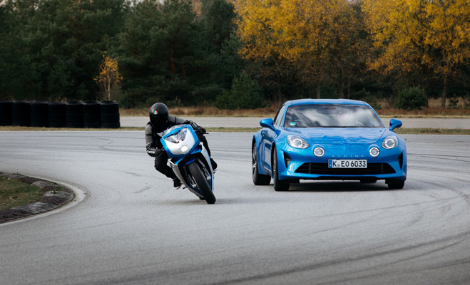 MV Agusta и Alpine представляют мотоцикл, вдохновленный Alpine A110.