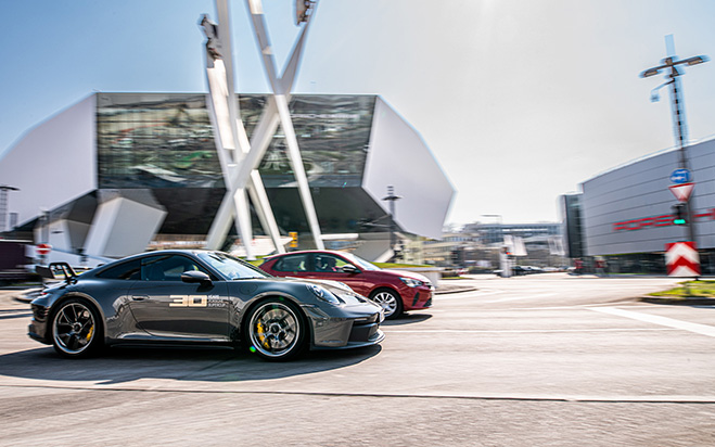 Уникальный 911 GT3 в честь 30-летия Суперкубка Porsche.