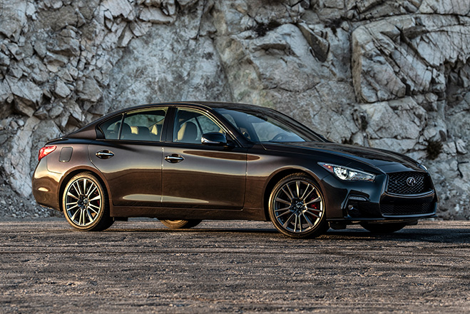 Infiniti unveils new iridescent paint job for limited edition Q50