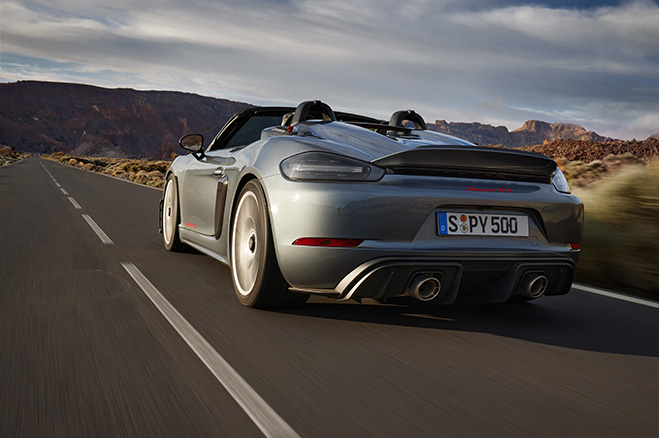 Новый Porsche 718 Spyder RS ​​с центральным расположением двигателя