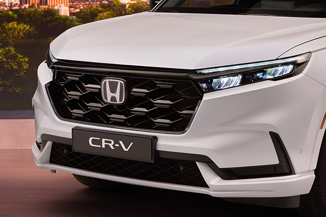 New Honda CR-V with new powertrain options