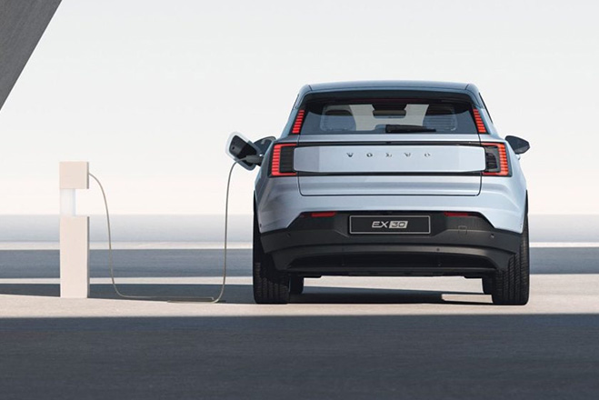 Volvo's new EX30 electric SUV: a small car with big potential